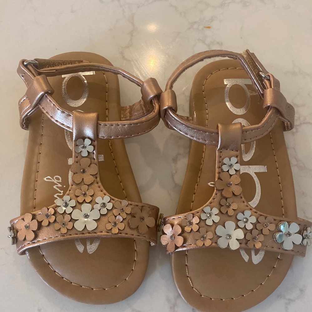 Bebe sandals